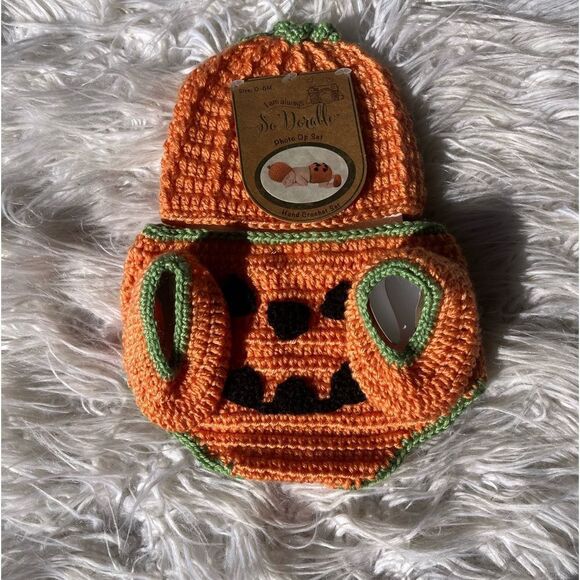 So Dorable infant pumpkin crochet photo op set NWT - Picture 1 of 2